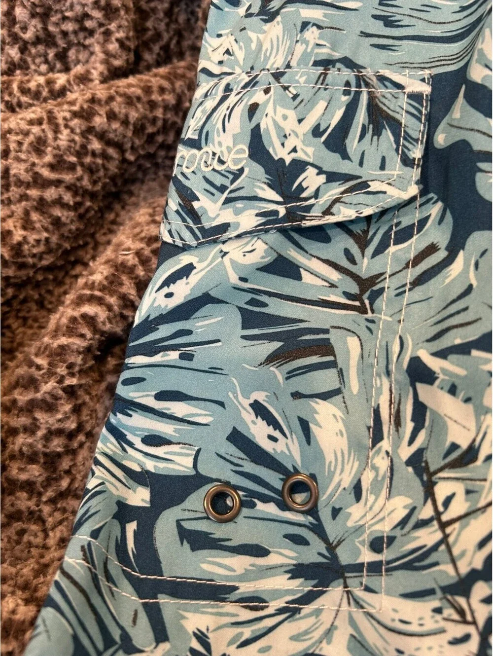Men's Blue Tropical Leaf Print Swim Trunks with Mesh Lining Size 32